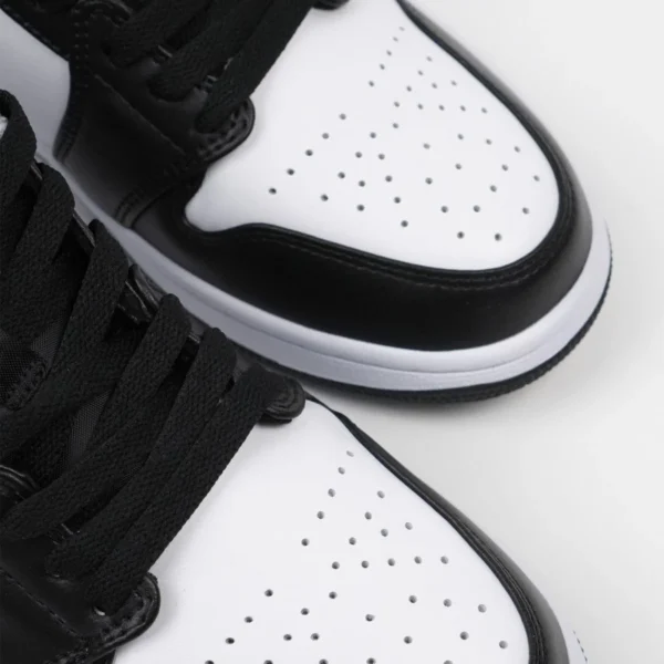 Nike-Air-Jordan-1-Low-Black-Medium-Grey-Shadow-Grey-3.0-Black-White-Grey-Authentic