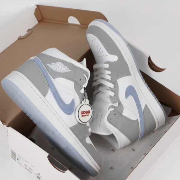 Sepatu-Jordan-1-Mid-White-Wolf-Grey-Alumunium-Grey-White-Authentic