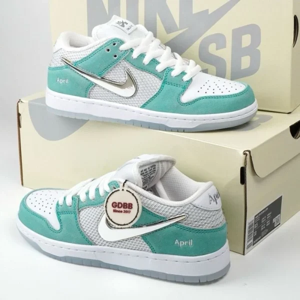 SB-Dunk-Low-April-Skateboards-Turbo-Green-Authentic