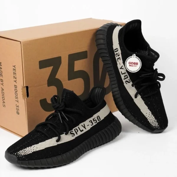 Adidas-Yeezy-350-Boost-V2-Black-Oreo-2022-Coreblack-White-Authentic