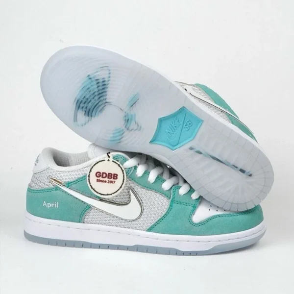 SB-Dunk-Low-April-Skateboards-Turbo-Green-Authentic
