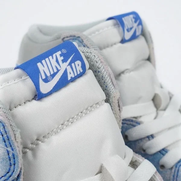 Sepatu-Jordan-1-Retro-High-OG-Hyper-Royal-Blue-White-Grey-Authentic