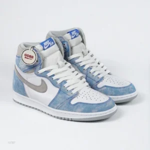 Sepatu-Jordan-1-Retro-High-OG-Hyper-Royal-Blue-White-Grey-Authentic