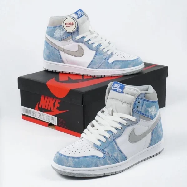 Sepatu-Jordan-1-Retro-High-OG-Hyper-Royal-Blue-White-Grey-Authentic