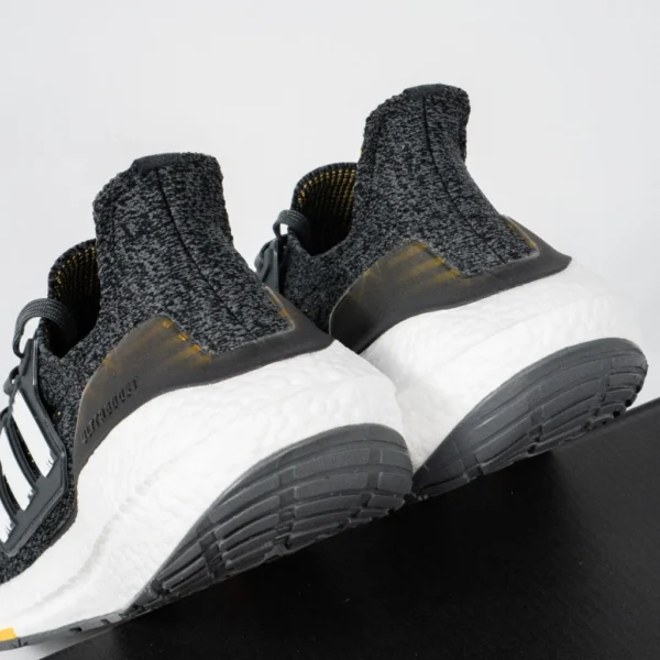 Adidas-Ultraboost-21-2021-Hongkong-City-Pack-Authenntic