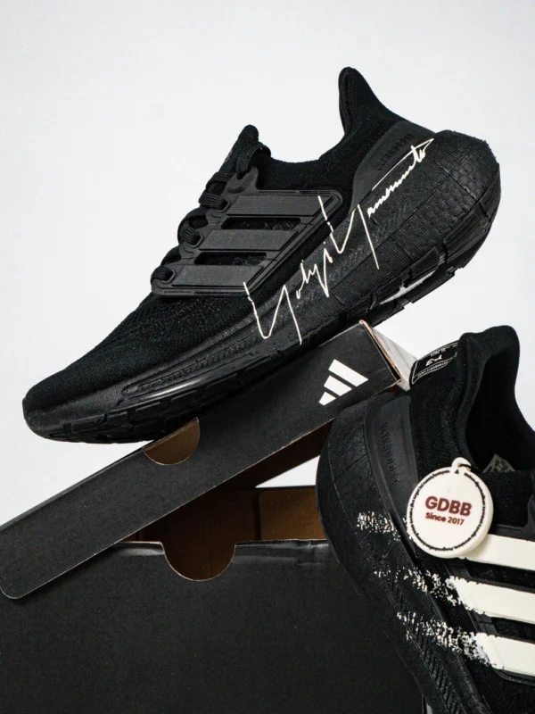 Sepatu-Adidas-Ultraboost-23-2023-Light-Y3-Yohji-Yamamoto-Running-Sneakers