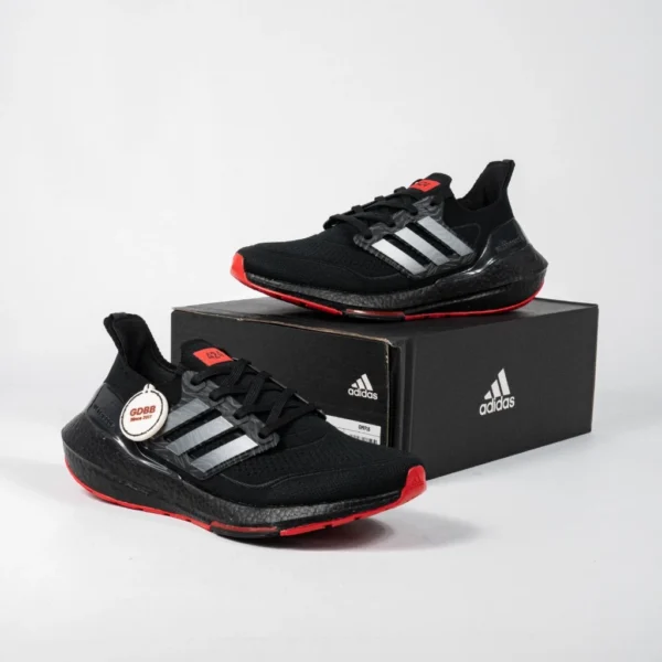 Adidas-Ultraboost-2021-21-424-Arsenal-Black-Authentic