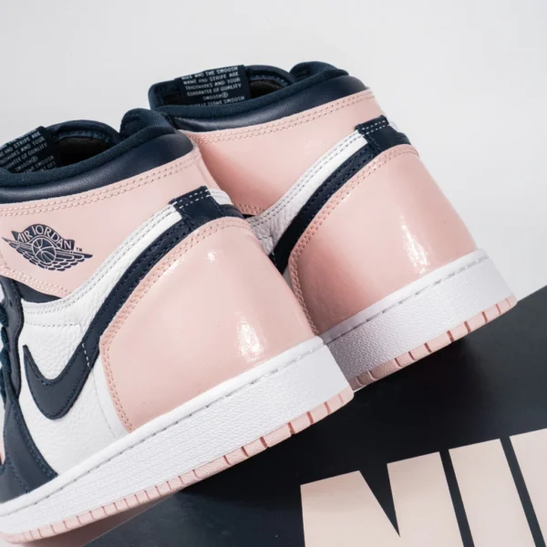 Sepatu-Jordan-1-Retro-High-OG-Bubble-Gum-Atmosphere-Authentic
