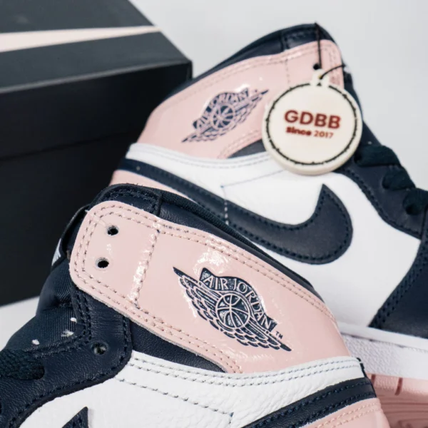 Sepatu-Jordan-1-Retro-High-OG-Bubble-Gum-Atmosphere-Authentic