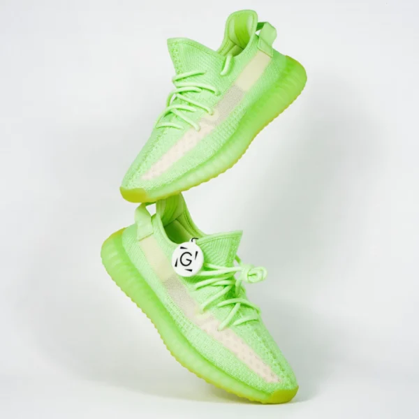 Sepatu-Adidas-Yeezy-350-Boost-V2-Glow-In-The-Dark-GID-Sneakers-Authentic