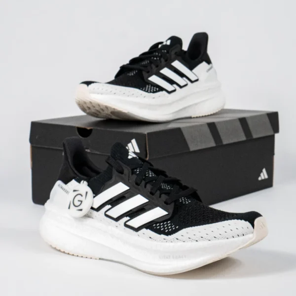 sepatu-adidas-ultraboost-5-black-white-sneakers-authentic