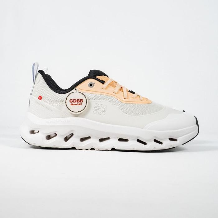 sepatu-on-running-cloudtilt-2-0-x-loewe-beige-peach-authentic-sneakers