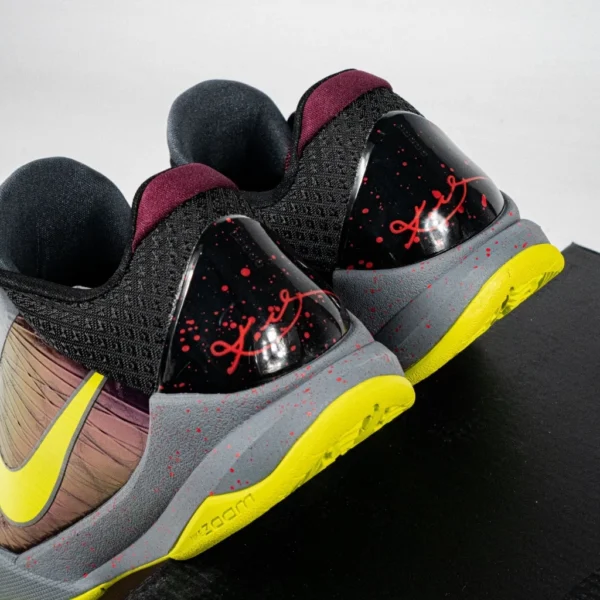 sepatu-basket-zoom-kobe-5-protro-chaos-alternate-black-sneakers-authentic