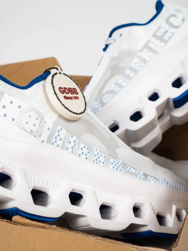 sepatu-sneakers-cloudmonster-white-indigo-blue-authentic-sneakers