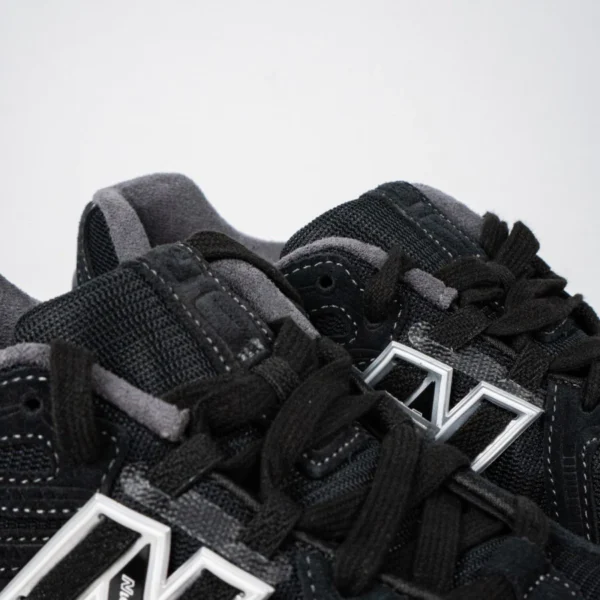 sepatu-nb-1906r-black-cream-white-sneakers-authentic