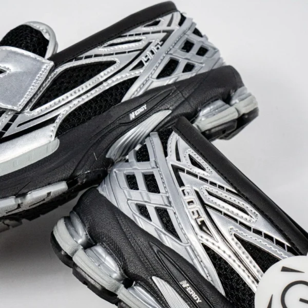 sepatu-nb-1906l-loafers-silver-metallic-black-sneakers-authentic