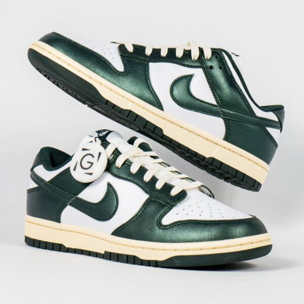 sepatu-nike-dunk-low-retro-vintage-green-sneakers-authentic