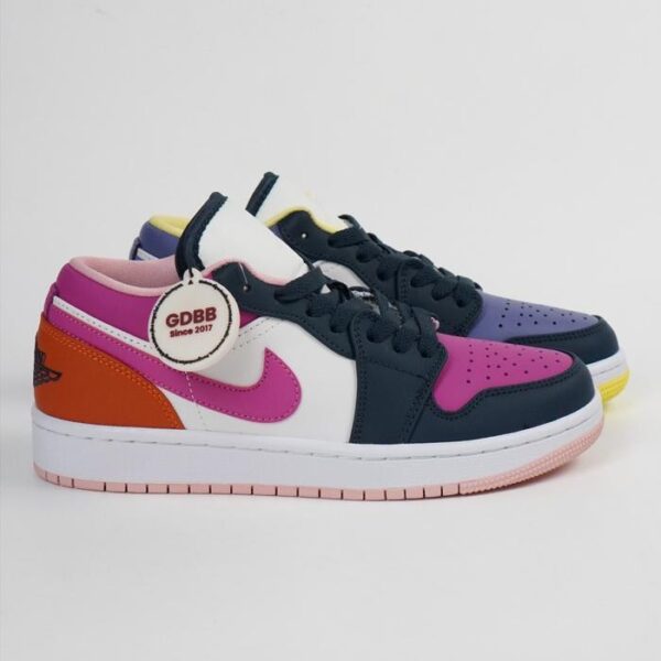 air-jordan-1-low-se-mismatched-purple-magenta-authentic