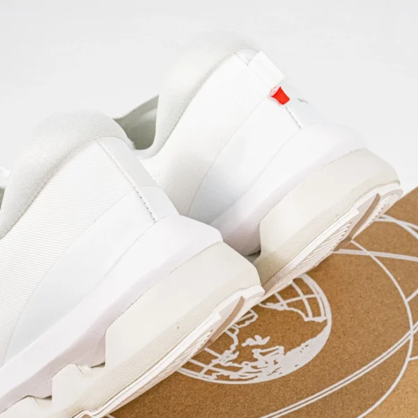 sepatu-running-cloudzone-kith-with-ice-allwhite-sneakers-authentic