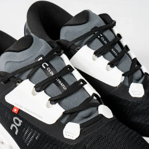 sepatu-running-cloudstratus-3-black-frost-black-white-sneakers-authentic