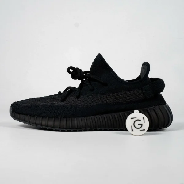sepatu-adidas-yeezy-350-boost-v2-black-onyx-sneakers-authentic