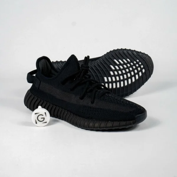 sepatu-adidas-yeezy-350-boost-v2-black-onyx-sneakers-authentic