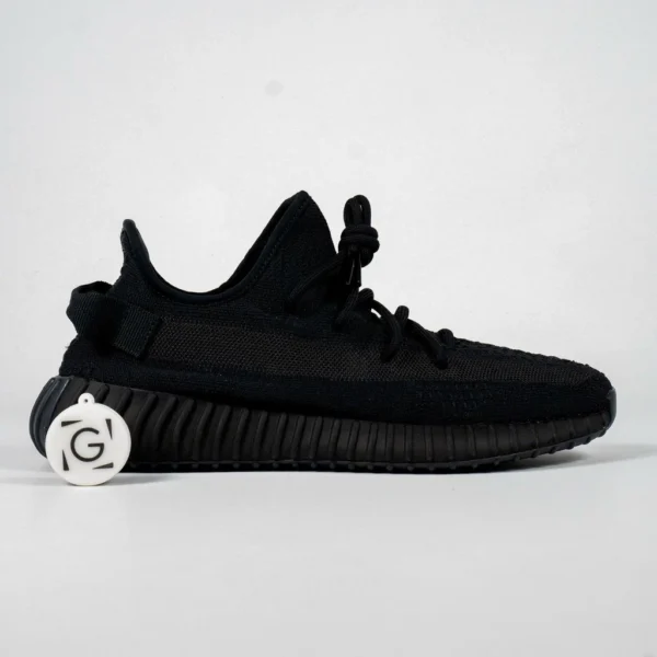 sepatu-adidas-yeezy-350-boost-v2-black-onyx-sneakers-authentic