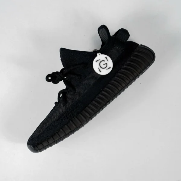 sepatu-adidas-yeezy-350-boost-v2-black-onyx-sneakers-authentic