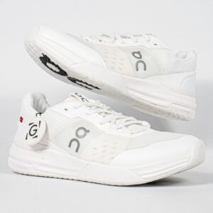 Sepatu On Cloud On The Roger White Sneakers Casual Olahraga Wanita Pria Tennis Padel Gym Outdoor Indoor