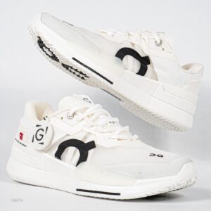 Sepatu On Cloud On The Roger Pro 2 All White Sneakers Casual Olahraga Wanita Pria Outdoor Indoor Padel Tenis