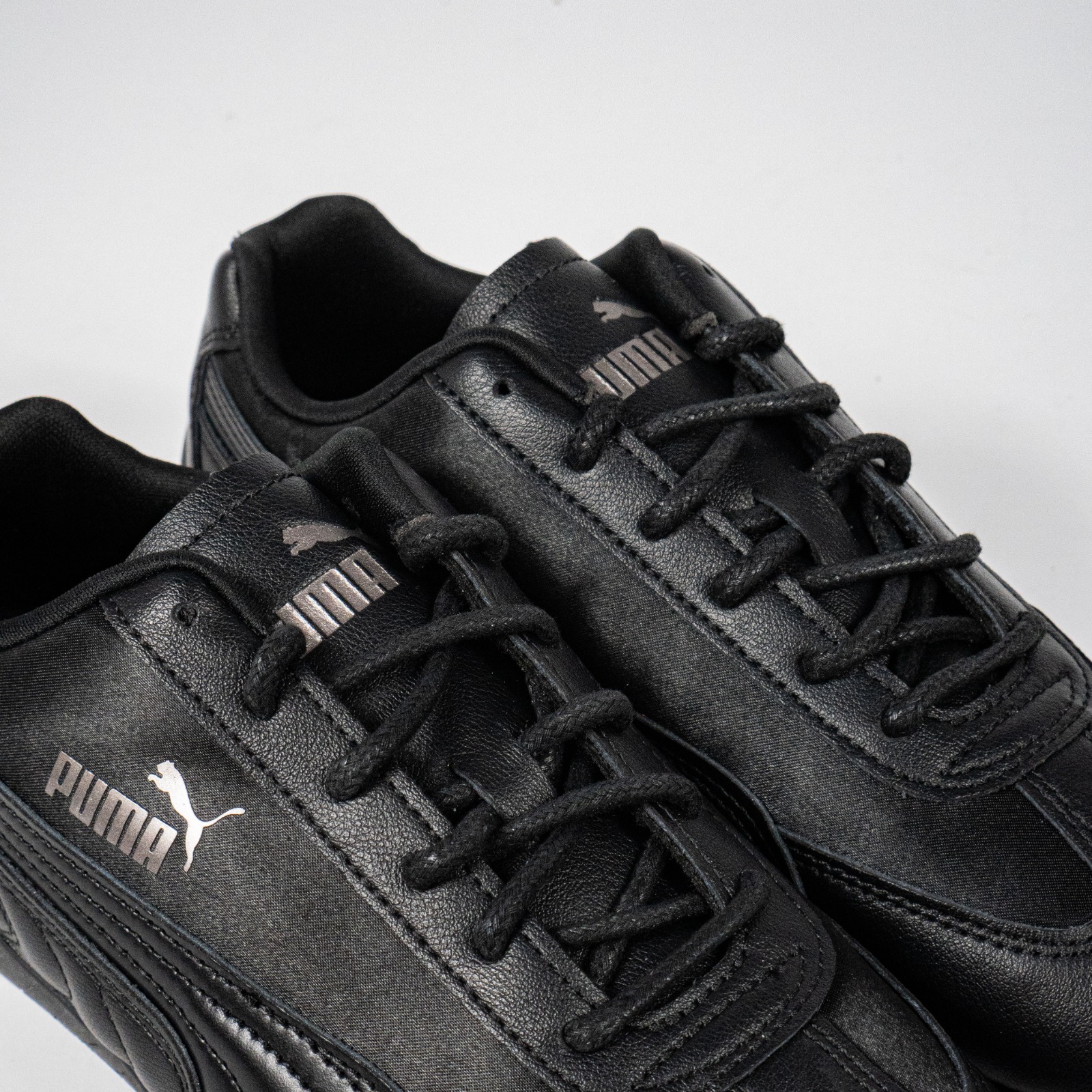 Sepatu Puma Speedcat Femme Black Aged Silver Sneakers Authentic - Image 2