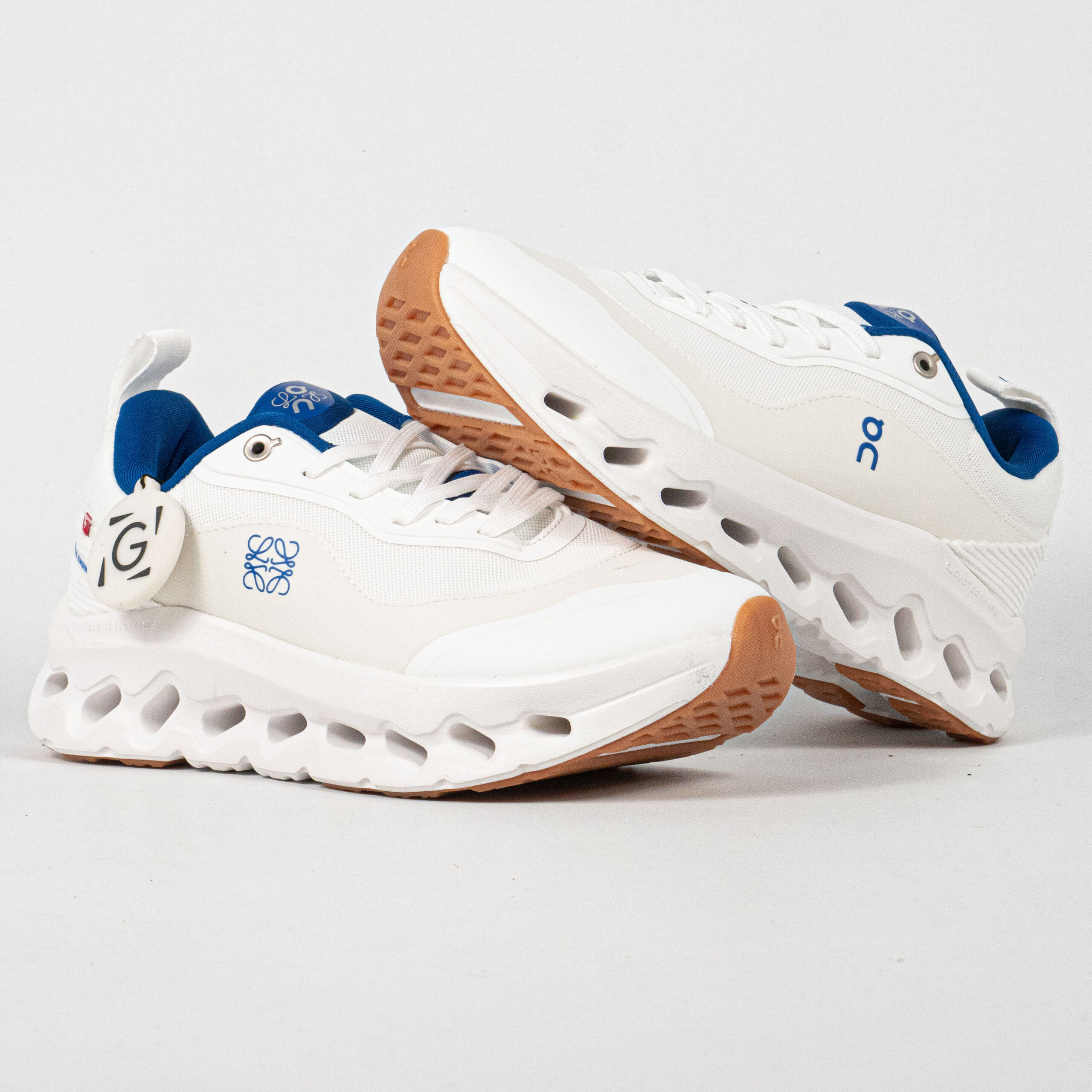 Sepatu On Cloudtilt 2.0 White Blue Navy Gum Unisex Running Sneakers Pria Wanita Sepatu Lari Olahraga Gym - Image 3