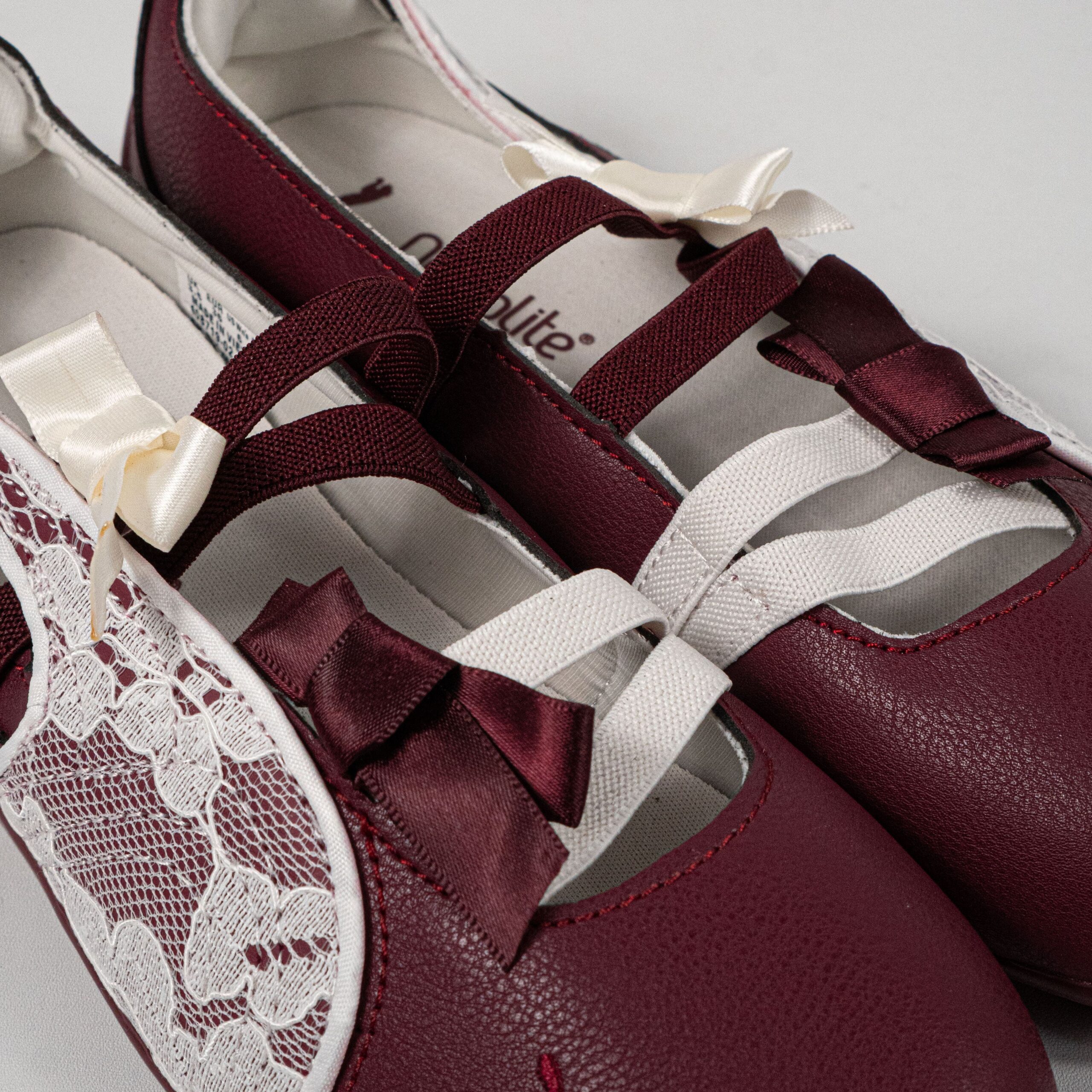 Sepatu Puma Speedcat Ballet Lace Ruby Shimmer Maroon Women Casual Sneakers Wanita Sepatu Kasual - Image 2
