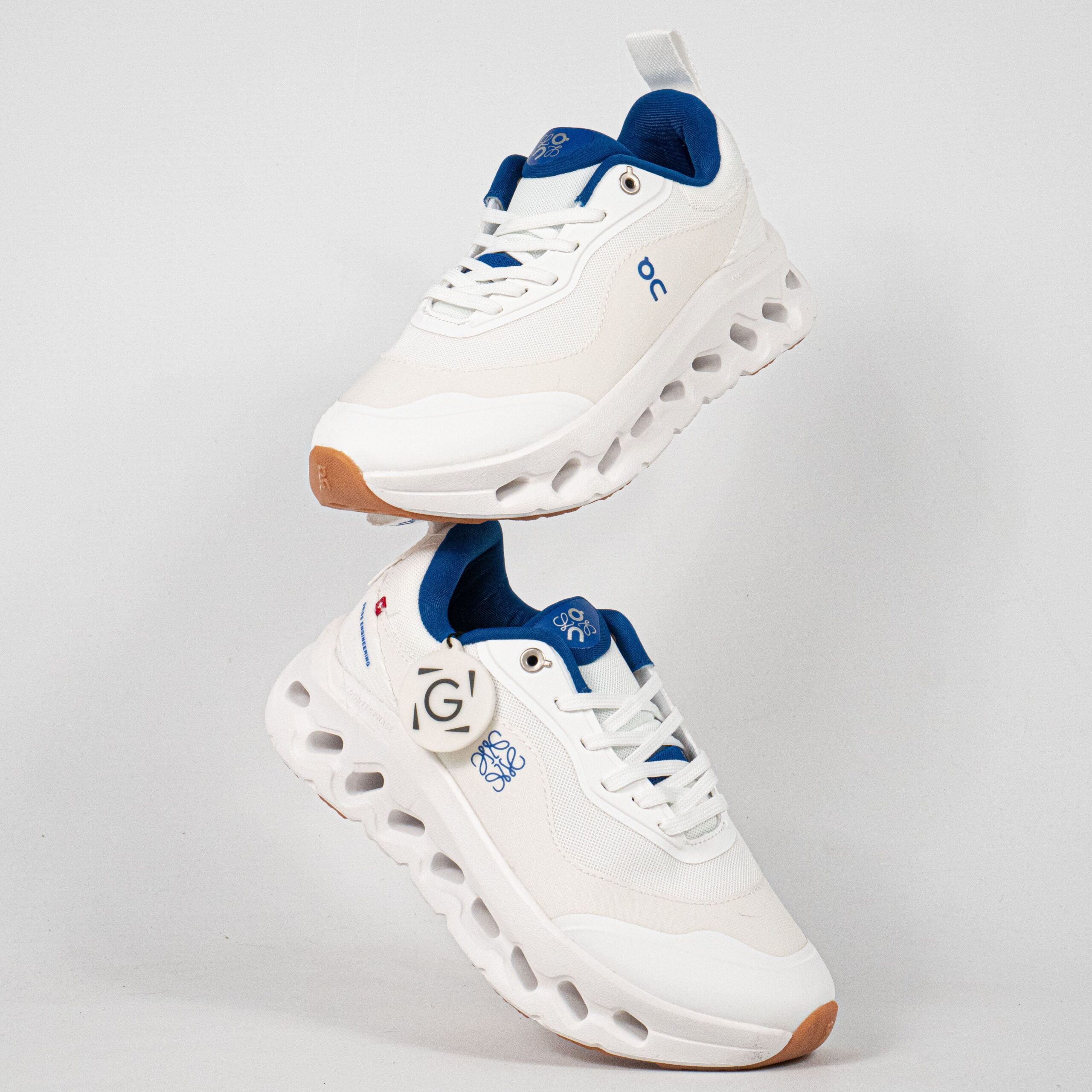 Sepatu On Cloudtilt 2.0 White Blue Navy Gum Unisex Running Sneakers Pria Wanita Sepatu Lari Olahraga Gym - Image 4