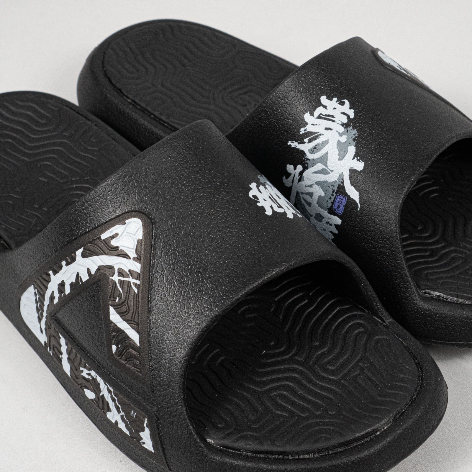 Sandal Peak Tai-Chi Slides Black White Unisex Slipper Sendal Pria Wanita - Image 2