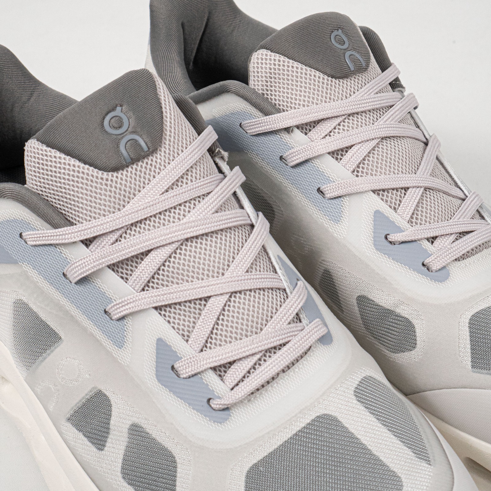 Sepatu On Cloudtilt Remix Alloy Ivory Grey Running Sneakers Unisex Sepatu Lari Olahraga Gym Pria Wanita - Image 2