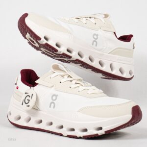 Sepatu On The Roger Wildcard Ivory Maroon Sport Sneakers Unisex Sepatu Olahraga Gym Padel Pria Wanita
