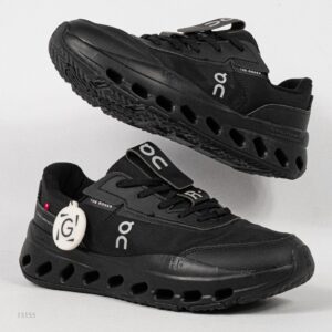 Sepatu On The Roger Wildcard Black Eclipse Sport Sneakers Unisex Sepatu Olahraga Gym Padel Pria Wanita
